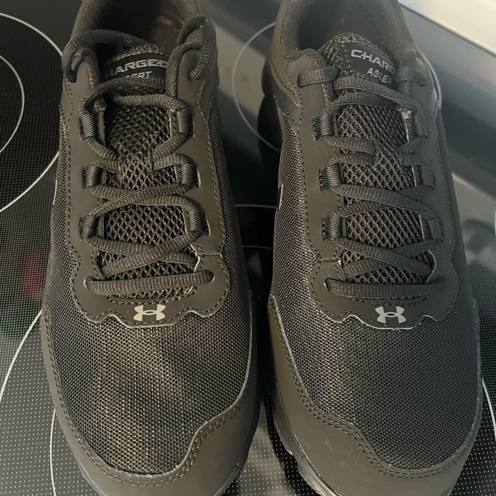 Under Armour Men's Black Athletic Shoes Size 13 Wide